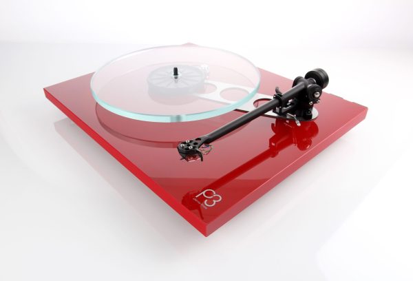 Rega PLANAR 3 Turntable – No Cartridge - Rega High Gloss Red (262481) - Image 2